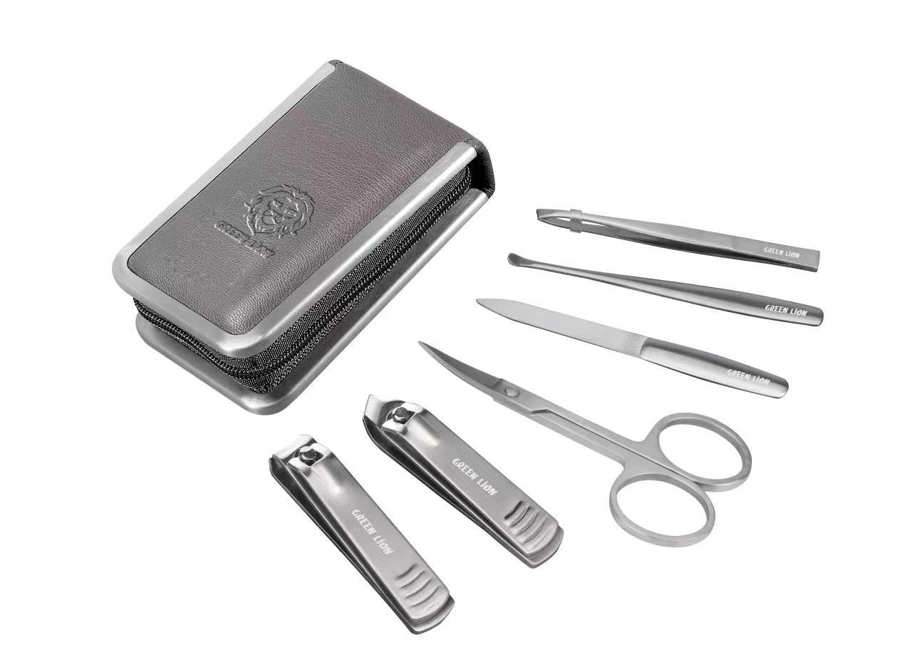 Green Essential Manicure Kit - Black