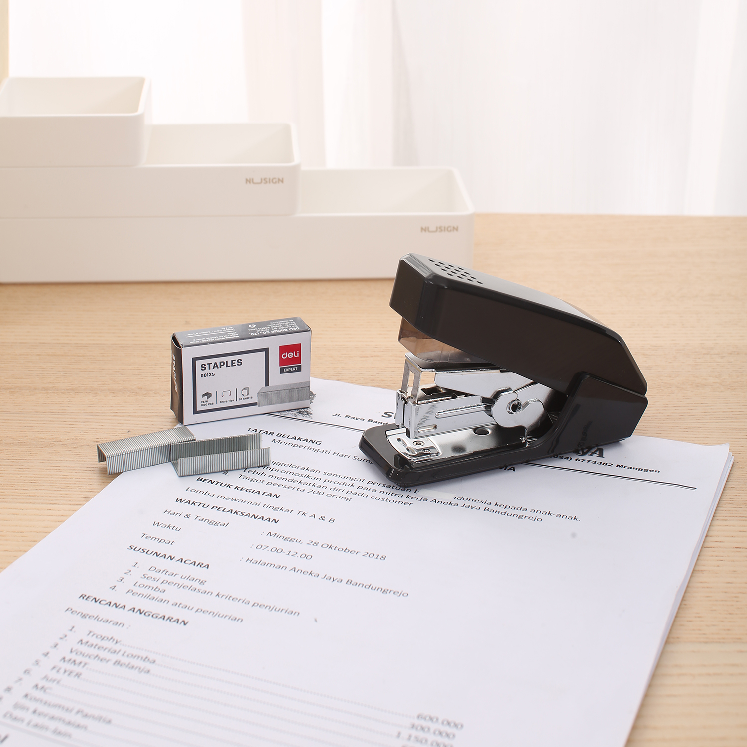 Deli-E0466 Effortless Stapler