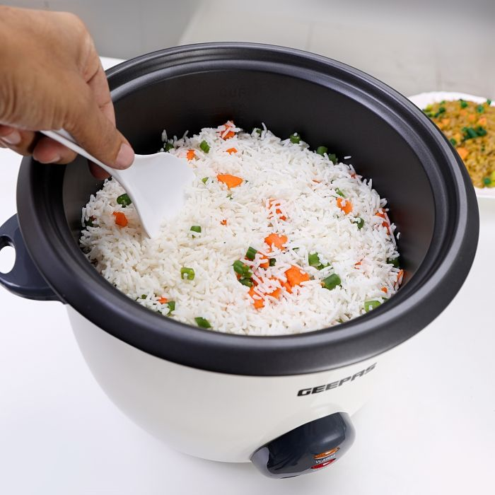 Geepas GRC4325 1L Electric Rice Cooker -Cook/Warm/Steam, High-Temperature Protection - Make Rice & Steam Healthy Food & Vegetables | 2 Year Warranty