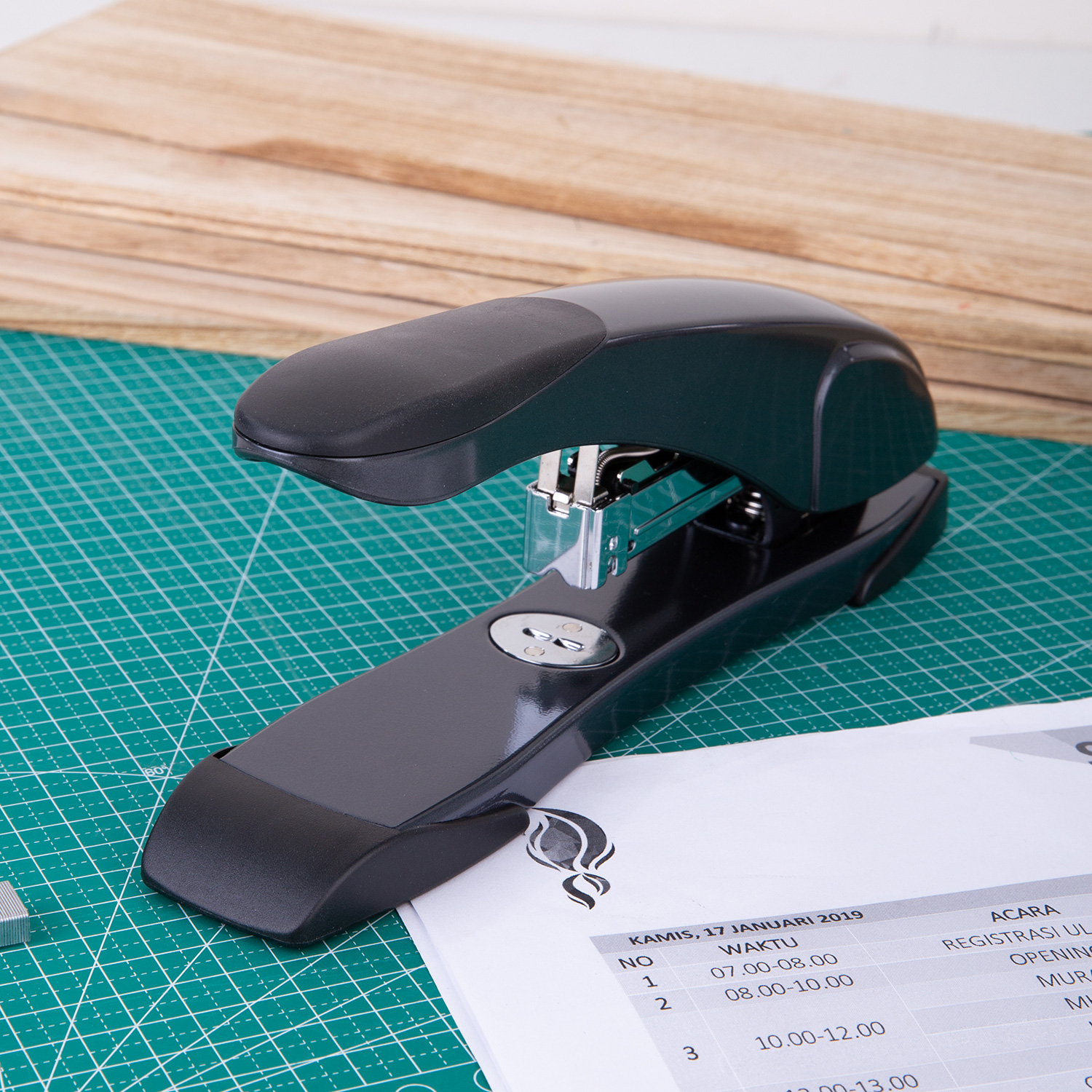 Deli-E0391 Heavy Duty Stapler