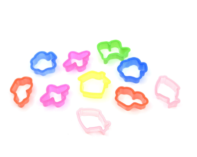 Nova Color Play Dough And Mold Set, 4 Assorted Colors (Red,Blue, Green,Yellow) With 10 Molds For Designs -KRMCNC-4155