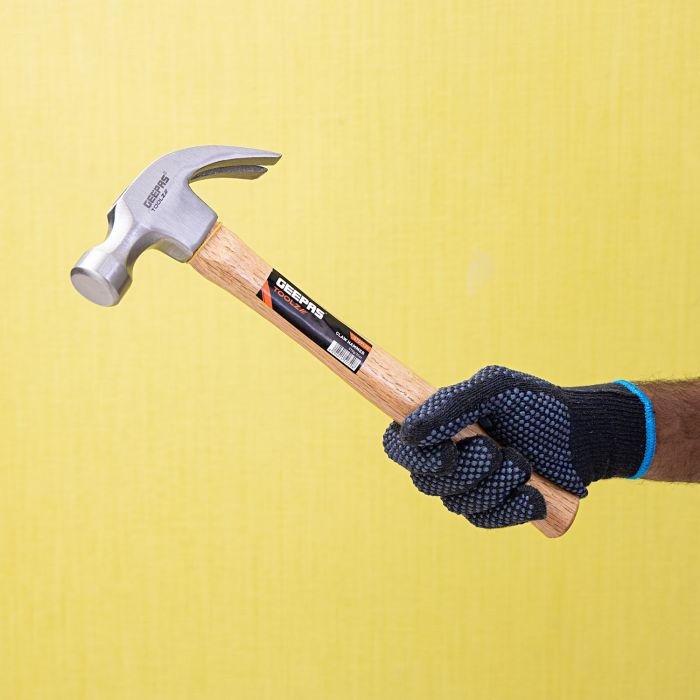 Geepas Claw Hammer Wooden Handle | Polished Forged Head | Ideal For Contractor, Handyman, Carpenter Hammer | Smooth Face Hammer, Good For Woodworking, Fiberglass, And More