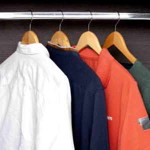 Royalford 4Pcs Rotating Wooden Hanger Set - Wood - Brown