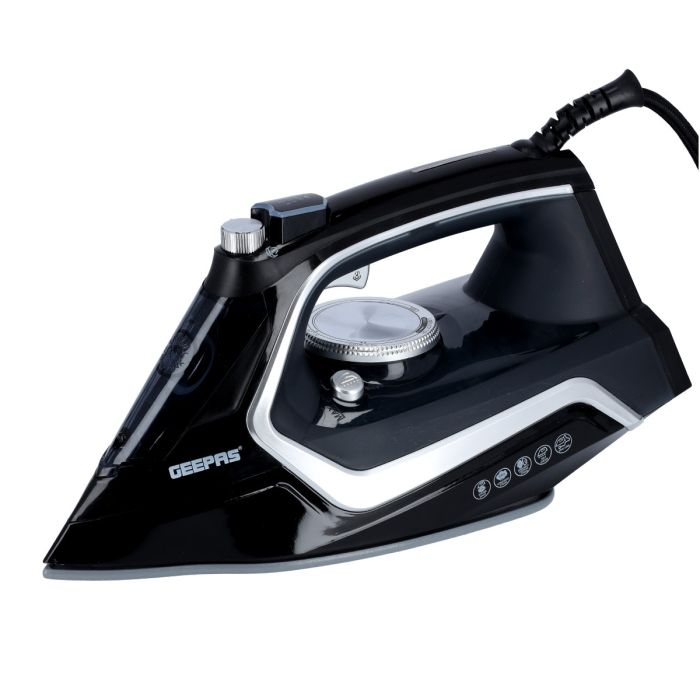 Steam Iron With Ceramic Soleplate
