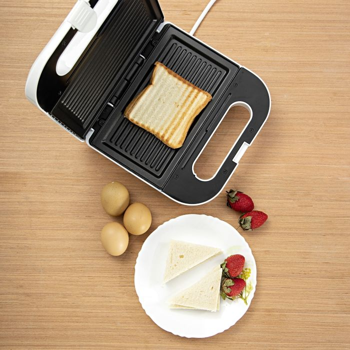 Geepas 2 Slice Sandwich Toaster | Non-Stick Plates Grill Maker & Griddle Toasty Maker | Stainless Steel Panini Press, Cord-Warp For Storage | Ideal For Breakfast | 700W | 2 Year Warranty
