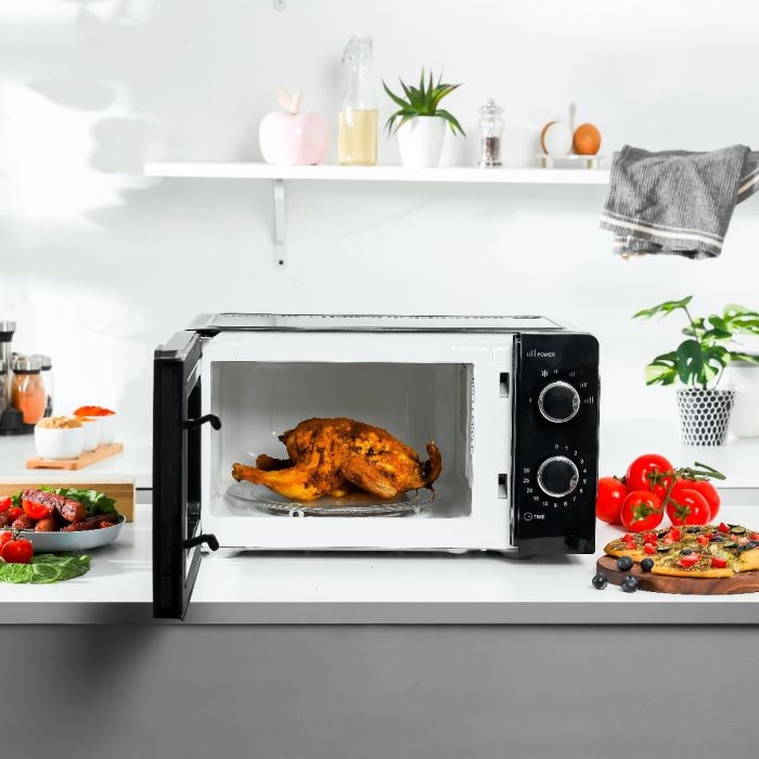 Geepas 20 L Microwave Oven- GMO1899-BL| Easy Reheating And Fast Defrosting| Multiple Power Levels With Digital Display| Cooking End Signal With Timer Switch| Chrome Knobs For Durability| 1100 W| Black